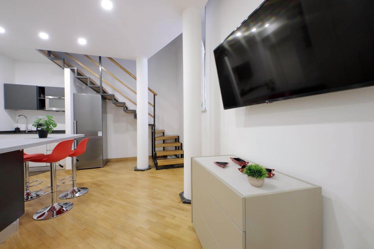 Trevi Suite Apartment - Barberini Рим Екстер'єр фото
