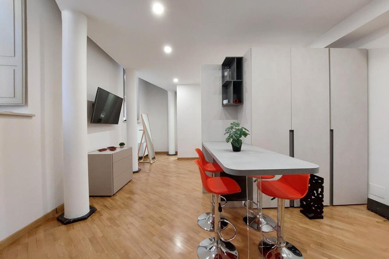 Trevi Suite Apartment - Barberini Рим Екстер'єр фото